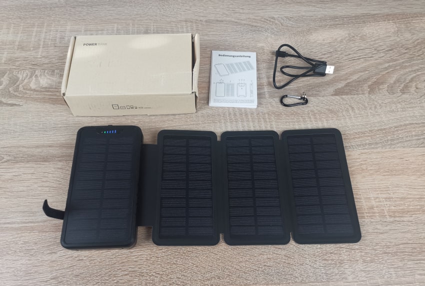 Powerbank mit Solar und Taschenlampe